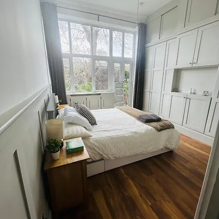 Stunning Holland Park- Sleeps 6 Apartment London Exterior photo