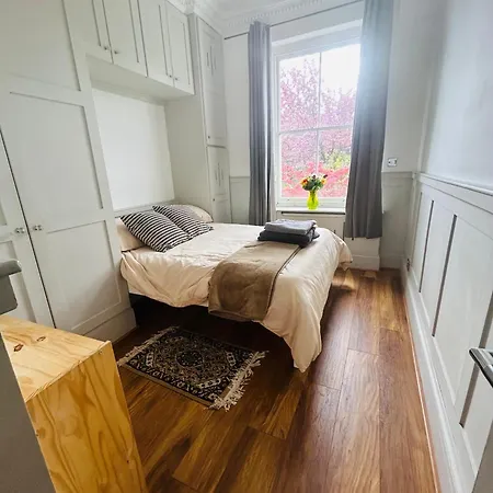 Stunning Holland Park- Sleeps 6 Apartment London Exterior photo