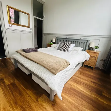 Stunning Holland Park- Sleeps 6 Apartment London Exterior photo